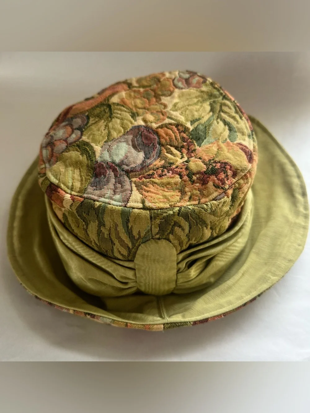 Vintage Ruth 1994 Floral Fruits Tapestry Hat Green Tea Party NY NOLA - Picture 9 of 15